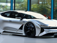 比亚迪刀片电池，创新技术引领未来汽车革命